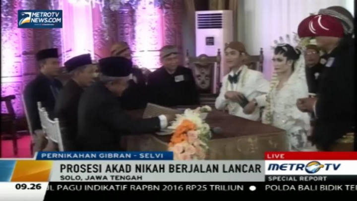 Usai Bacakan Ijab Kabul, Gibran Langsung Kantongi Buku Nikahnya