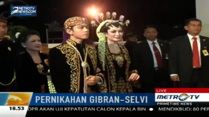 Gibran-Selvi Tiba di Gedung Resepsi Naik Andong 