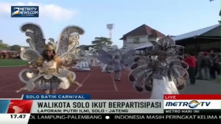 Wali Kota Ikut Berpartisipasi dalam Solo Batik Carnival