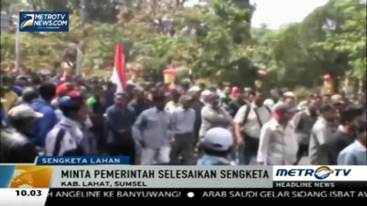 Desak Pemerintah Tuntaskan Sengketa Lahan, Warga Kepung Kantor Bupati Lahat