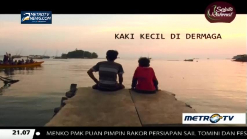 Kaki Kecil di Dermaga (1)
