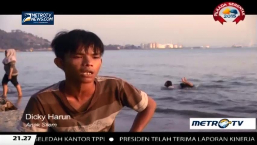 Kaki Kecil di Dermaga (3)