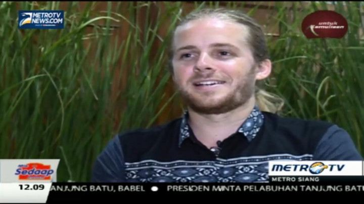 Vokalis Debu Bercerita di Teladan Hijrah