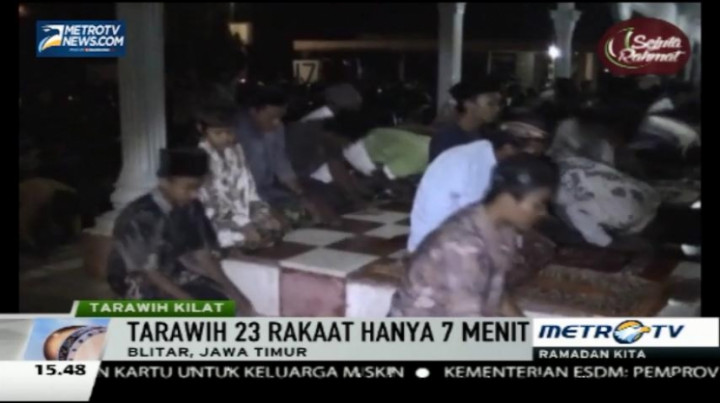 Salat Tarawih Super Cepat di Ponpes Mambaul Hikam