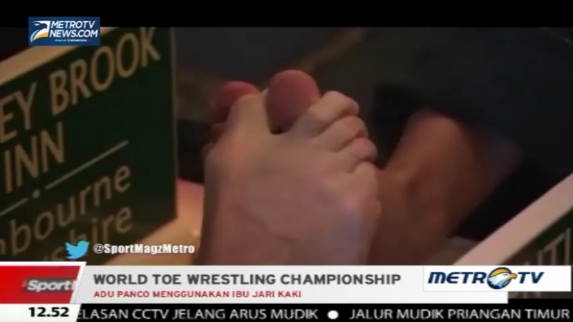 Unik Kejuaraan Adu Panco dengan Jempol Kaki