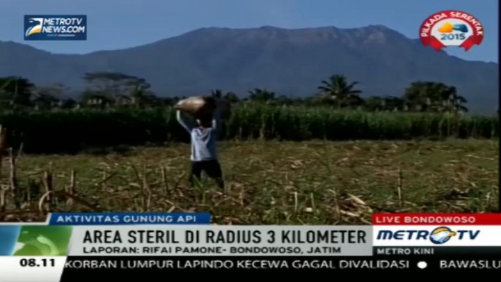 Gunung Raung Siaga, Warga Diimbau Hindari Radius 3 Km