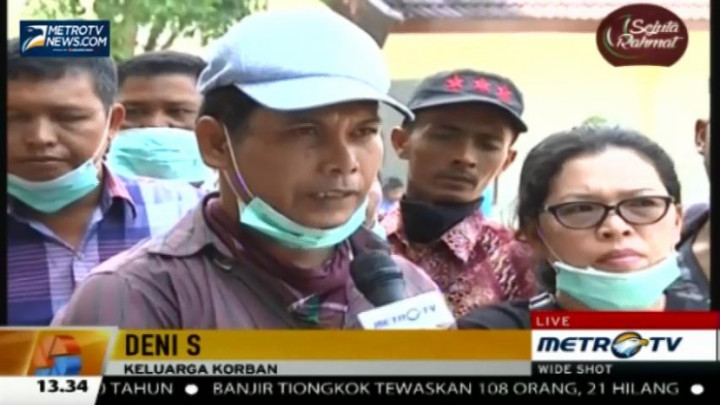 Keluarga Korban Sipil: Kami Minta Bantuan TNI untuk Naik Hercules