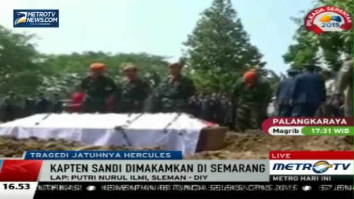 Suasana Pemakaman Pilot Hercules di Semarang  