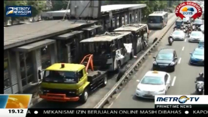 Evakuasi Bus TransJakarta Memakan Waktu 7 Jam