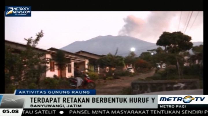 Dalam Pantauan Satelit Terdapat Retakan di Gunung Raung