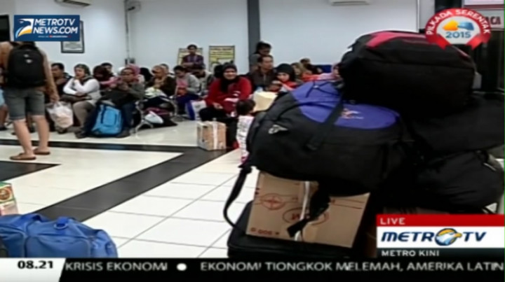 Jumlah Pemudik Kereta di Stasiun Pasar Turi Meningkat 10 Persen