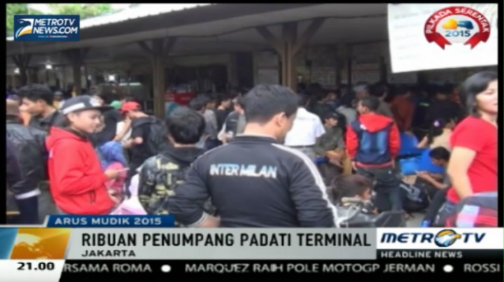 Ribuan Pemudik Padati Terminal Kalideres