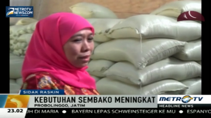 Mensos Khofifah Minta Distribusi Raskin di Probolinggo Dirampungkan 