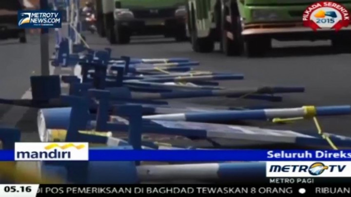 Sepanjang Jalan By Pass Jomin Dipasang Pembatas Jalan