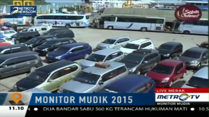 H-2 Lebaran, Antrean Kendaraan di Pelabuhan Merak Padat 