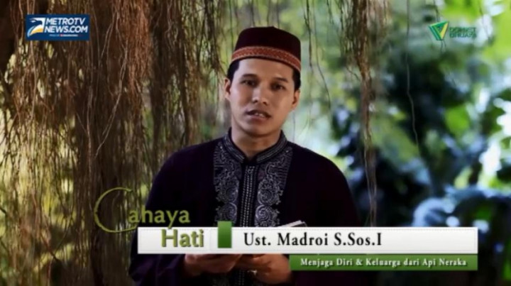 Menjaga Diri dan Keluarga dari Api Neraka