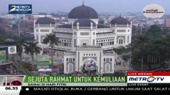  Warga Medan dan Aceh Laksanakan Salat Id dengan Khidmat