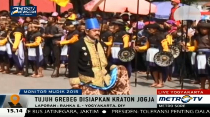 Warga Yogyakarta Antusias Saksikan Grebeg Syawal