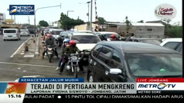 Volume Kendaraan di Pertigaan Mengkreng Turun 50 Persen