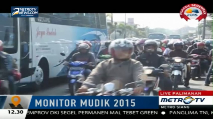 Lalin Persimpangan Palimanan Didominasi Sepeda Motor