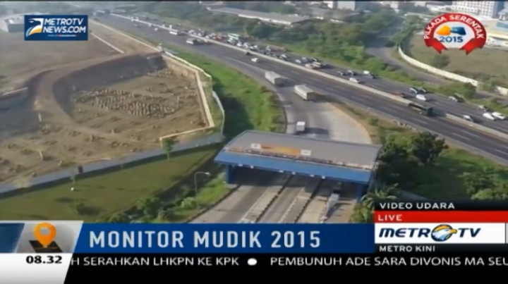 Gerbang Tol Cikarang Utama Padat