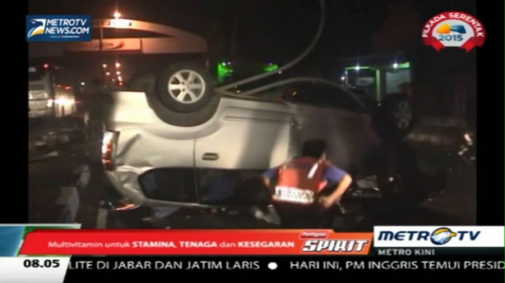 Diduga Sopir Lelah, Bus Tabrak Tiga Mobil di Sidoarjo