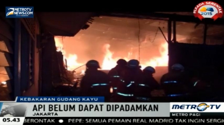Gudang Pusat Perkayuan Dinas Pertanian dan Kelautan DKI Terbakar