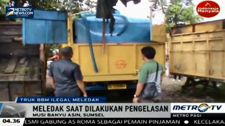 Truk Modifikasi Bawa Minyak Mentah Ilegal Meledak, Satu Tewas
