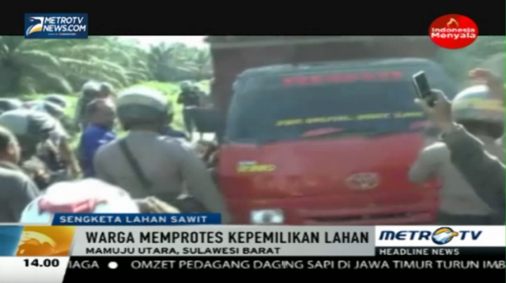 Sengketa Lahan, Warga Hadang Truk Perusahaan Sawit
