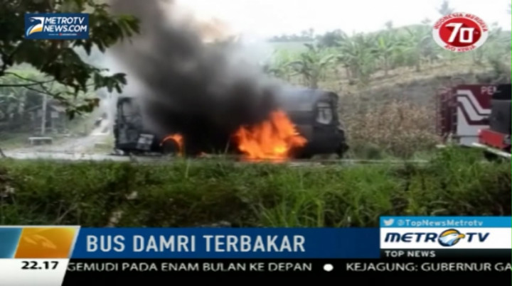  Bus Damri Mendadak Terbakar di Bakauheni