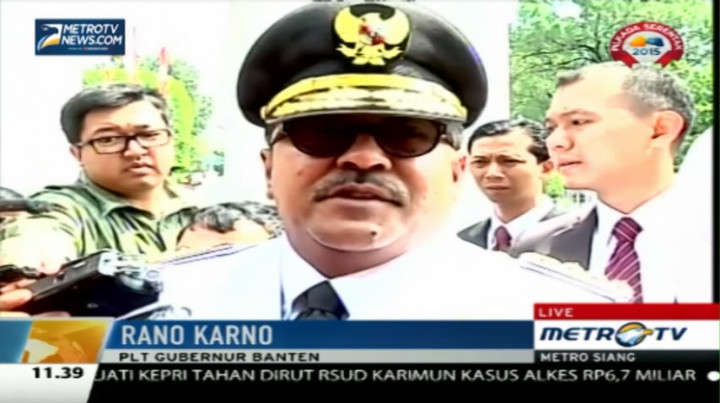 Siap Dilantik, Rano Karno Datang dengan Mobil Gubernur