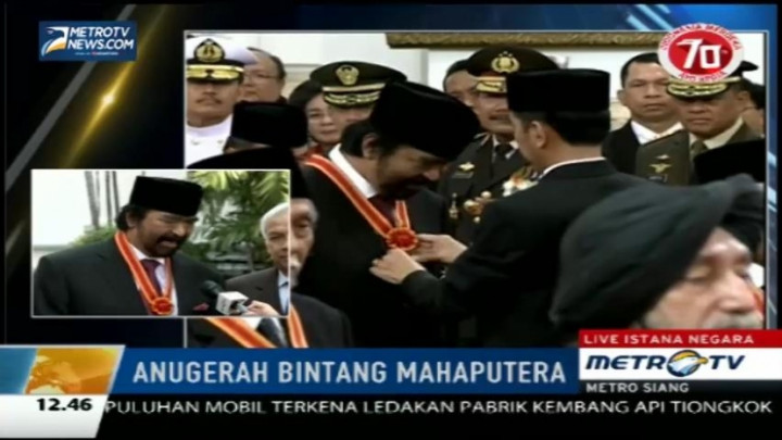 Surya Paloh Dianugerahi Tanda Kehormatan Bintang Mahaputra Utama 