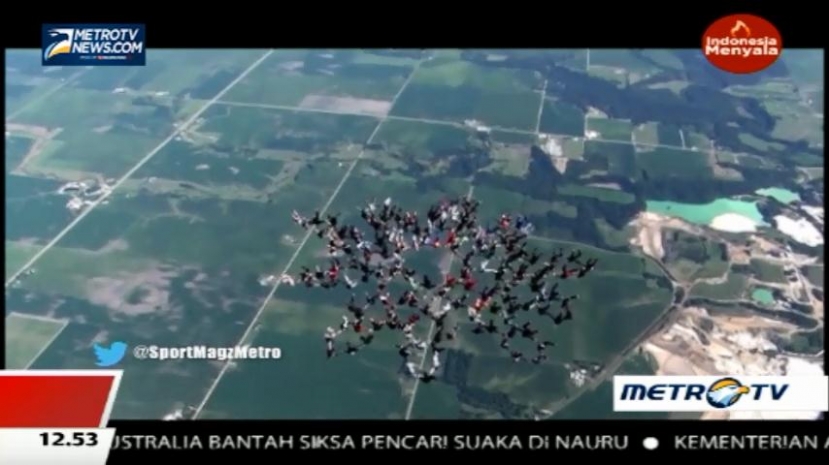 Ciptakan Rekor Baru, 164 Skydivers Bentuk Formasi Secara Bersamaan