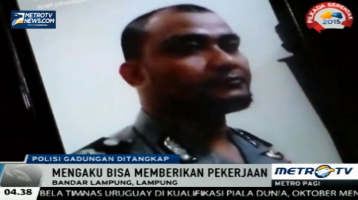 Menipu Melalui BBM dan Medsos, Seorang Polisi Gadungan Dicokok