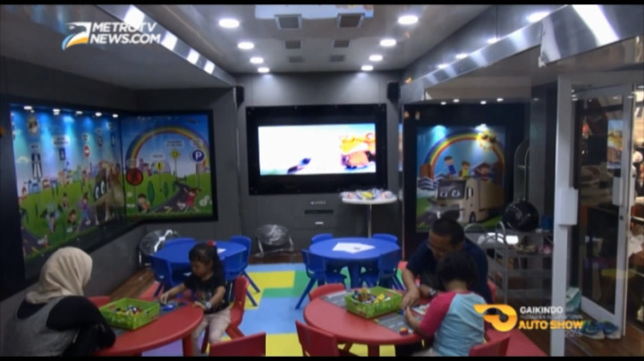 Asyiknya Buah Hati Bermain di 'Truk'! 