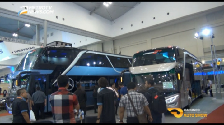Bus Mewah Ini Curi Perhatian Pengunjung GIIAS 2015 