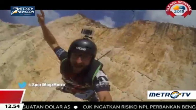 Serunya Aksi Para <i>Base Jumper</i> di Olimpiade Go Fast Yunani 