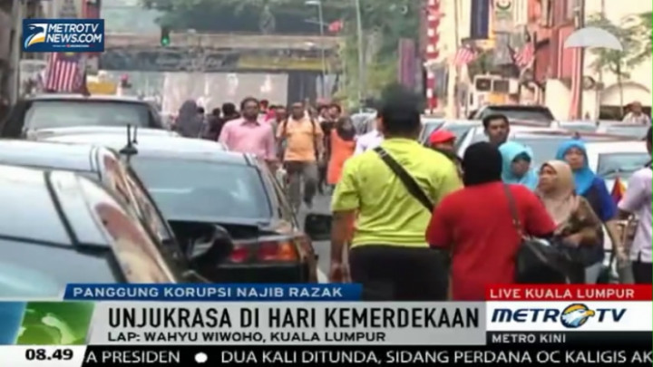 Peringatan Kemerdekaan, di Tengah Unjuk Rasa Warga Malaysia 