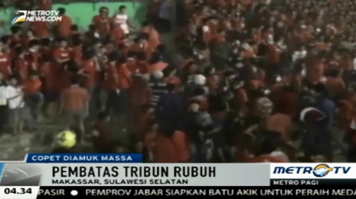 Copet Babak Belur Dihakimi Suporter PSM Makassar