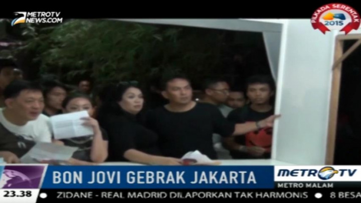  Ratusan Penggemar Bon Jovi Ngamuk Lantaran Tertipu Tiket Palsu 