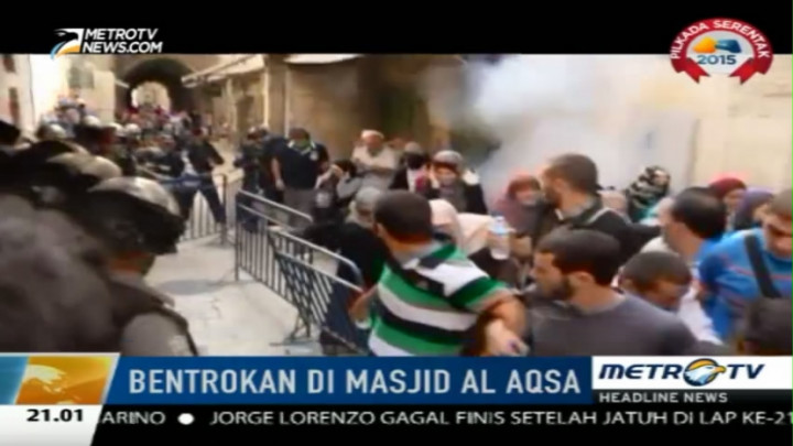 Dilarang Masuk Masjid Al Aqsa, Warga Palestina Bentrok dengan Polisi Israel