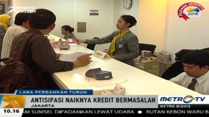 Laba Sejumlah Bank Umum Turun 12%