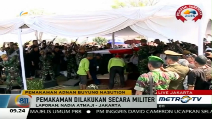 Pemakaman Adnan Buyung Dilakukan Secara Militer
