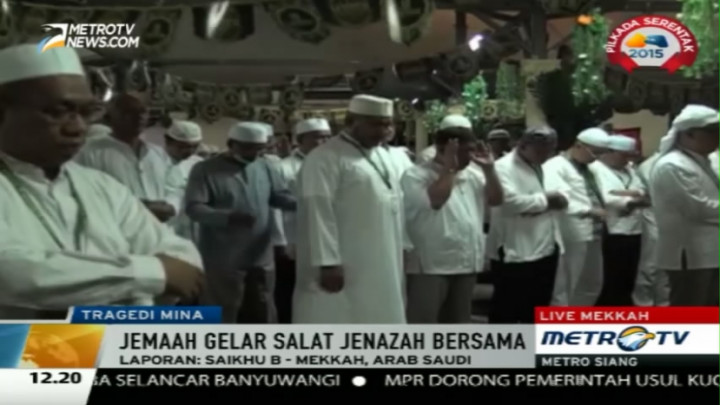Jemaah Haji Gelar Salat Jenazah untuk Korban Tragedi Mina