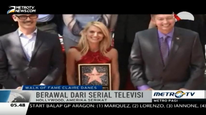 Claire Danes Resmi Namanya Terpatri di Jalan Pusat Perfilman Amerika