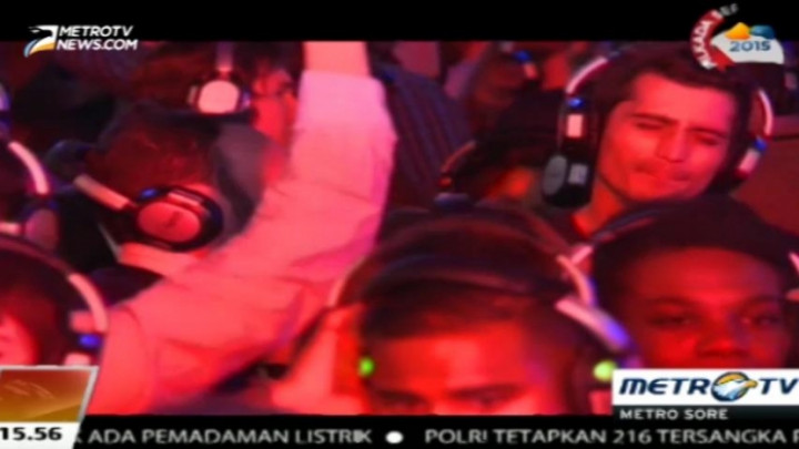 4 Ribu Orang Ramaikan Acara Silent Disco Party di Paris