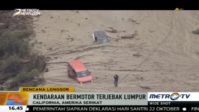 Banjir Bandang, Sejumlah Mobil Terjebak Lumpur di California