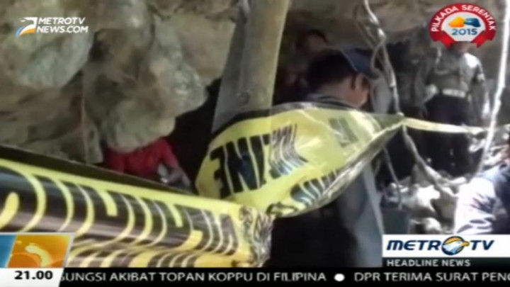 Puluhan Bahan Peledak Ditemukan di Sebuah Goa 