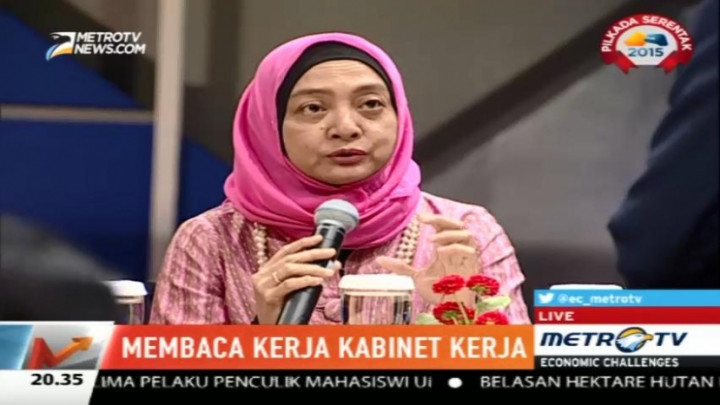 Urus Izin Tiga Jam, Ekonom: Nanti Pas Minta Tanda Tangan Orangnya Tidak Ada