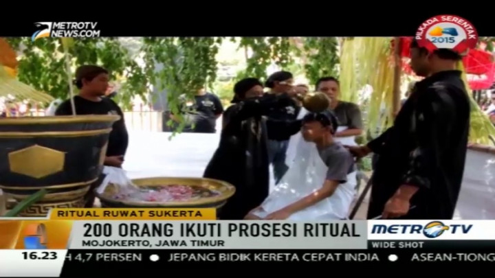 Ratusan Orang di Mojokerto Ikuti Ritual Ruwat Sukerta